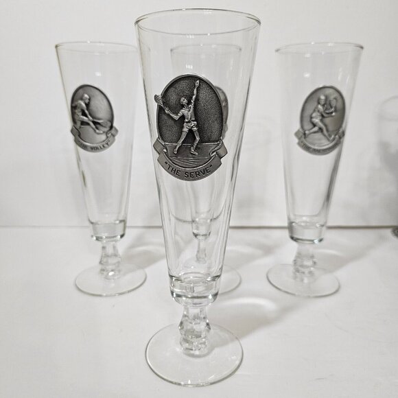 Set of 4 Pilsner Beer Glasses with Tennis Theme Pewter Medallions by Fort - 1970 - Picture 3 of 7